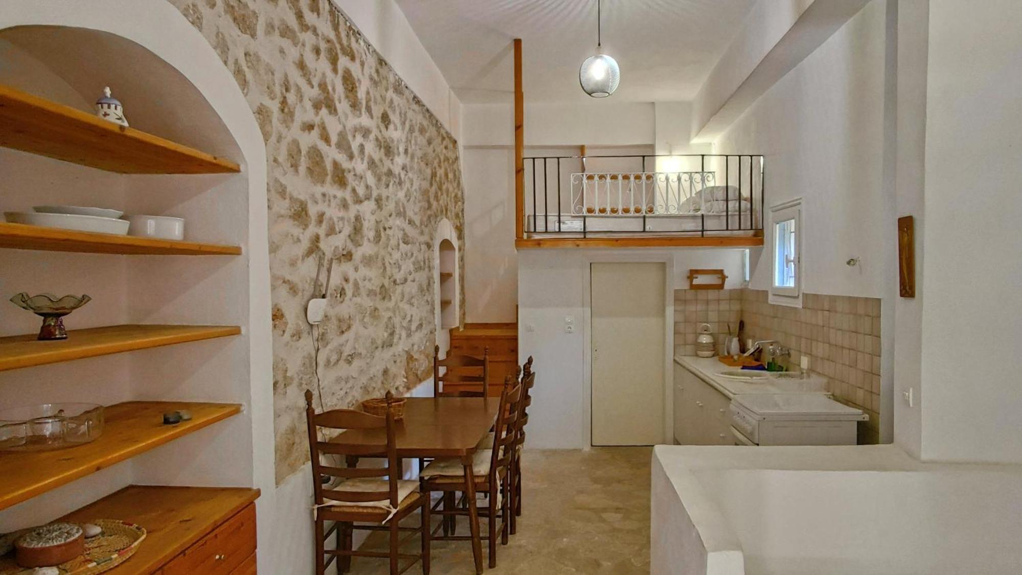 Στούντιο Σε Πέτρινο Σπίτι, Κοντά Σε Παραλία Apartment Kyparissia Exterior photo